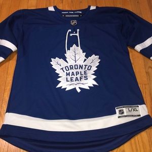 Toronto maple leaves jersey